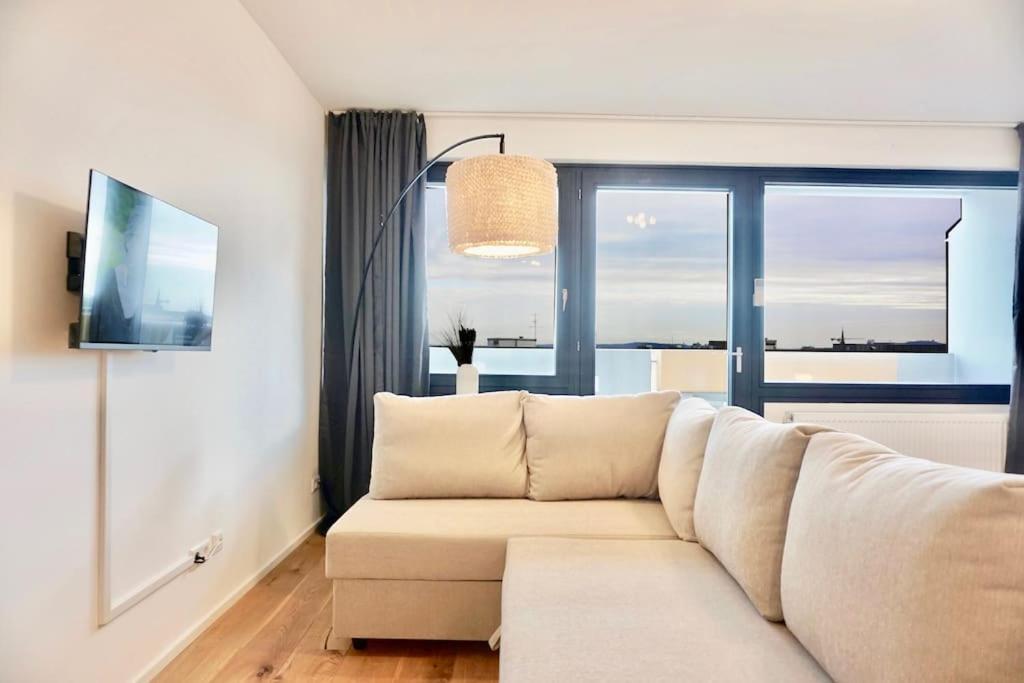 Neu Modernes Apartment In Top Lage, Free Parking Max 1,65M Hoehe Und 1,8M Breite 카를스루에 외부 사진